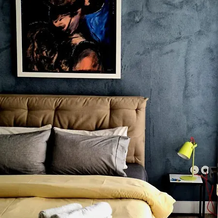 Stylish Loft Downtown Selanik