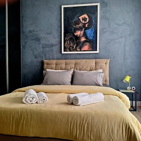 Daire Stylish Loft Downtown *