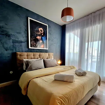 Daire Stylish Loft Downtown *