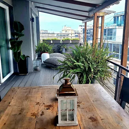 Stylish Loft Downtown * Selanik